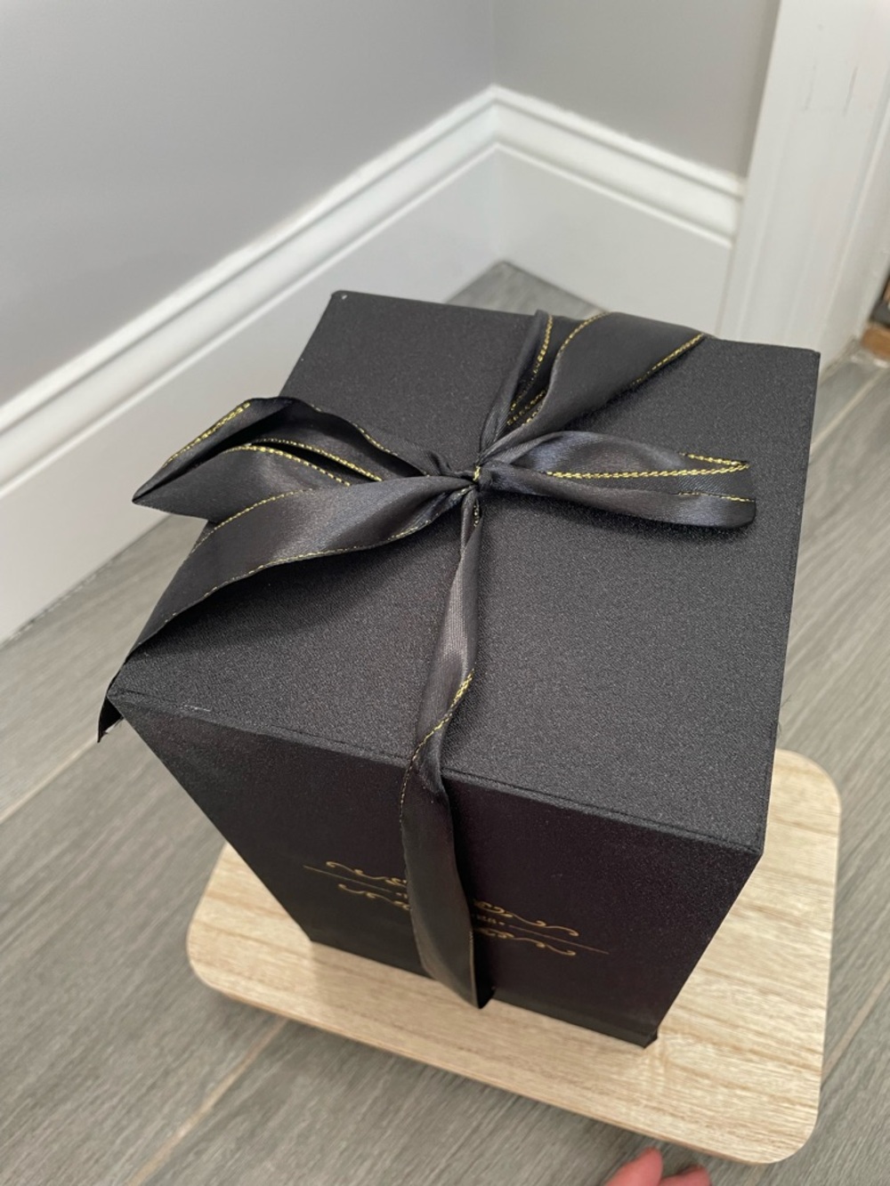 NATROSES Handmade Preserved Black Rose in Glass Dome New in Box - Picture 12 of 12